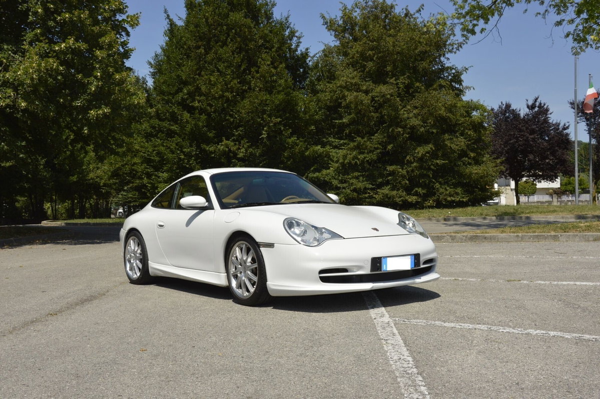Porsche 911 Coupé Carrera cat (11)