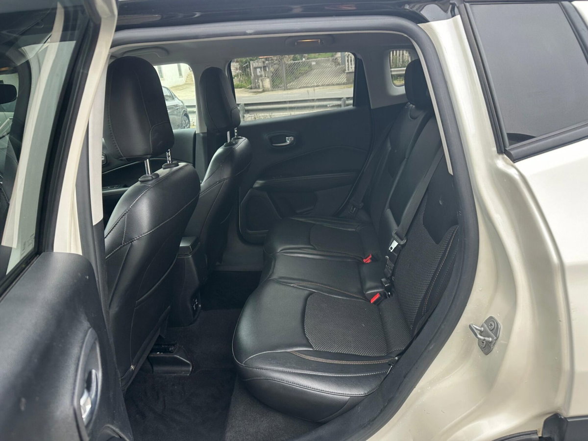Jeep Compass 1.6 Multijet II 2WD Limited (11)