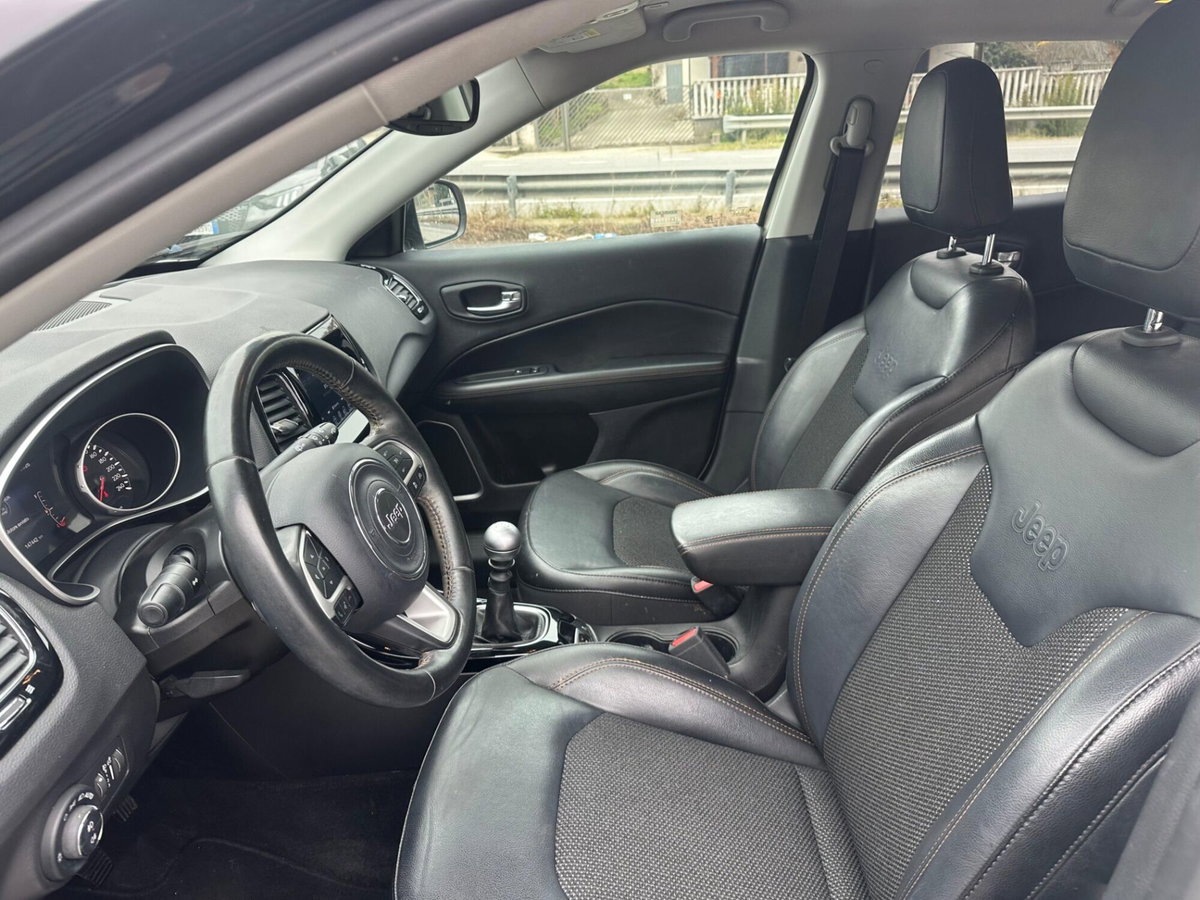 Jeep Compass 1.6 Multijet II 2WD Limited (9)