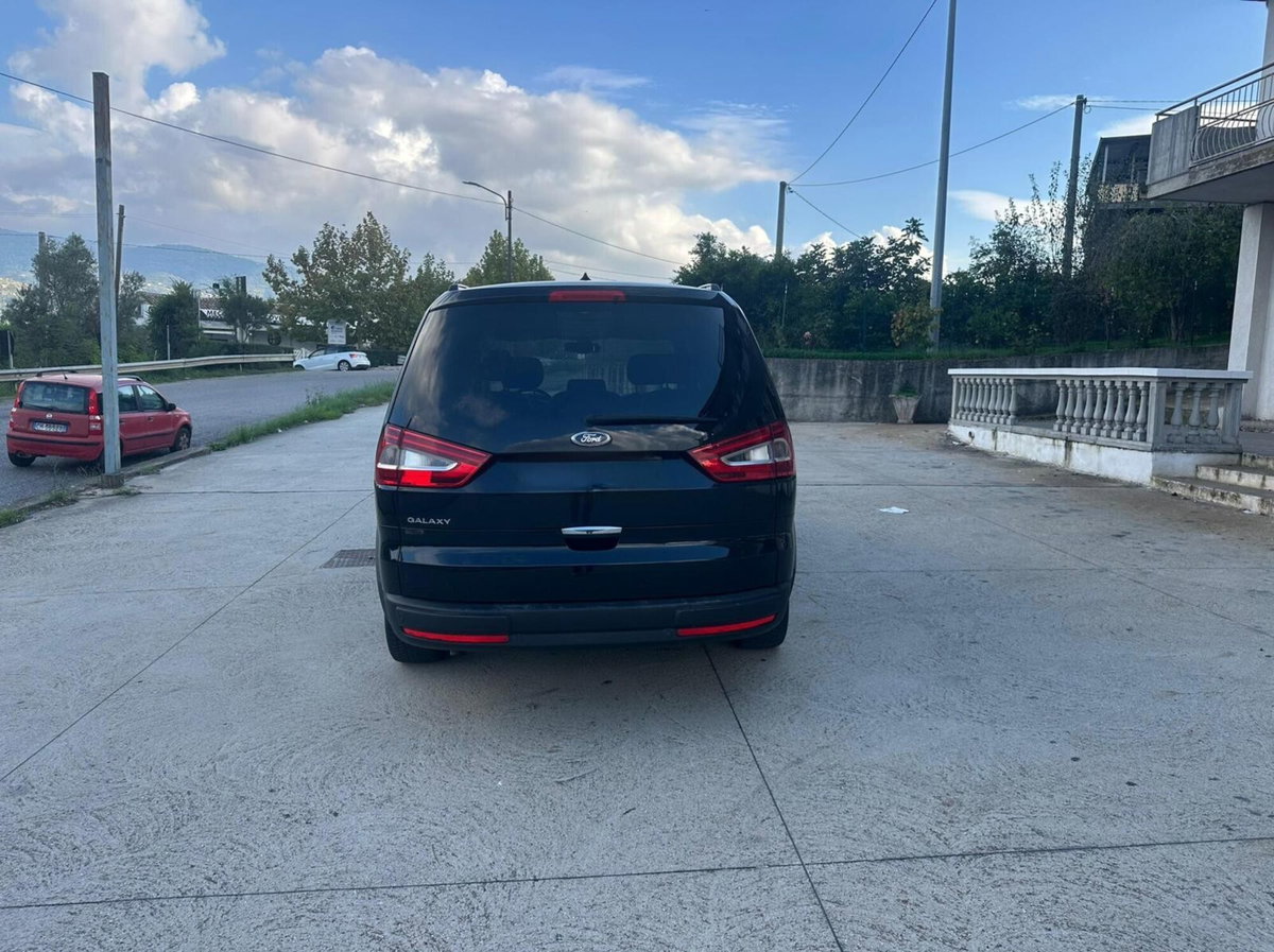 Ford Galaxy 2.0 TDCi 163 CV Powershift New Titanium (2)