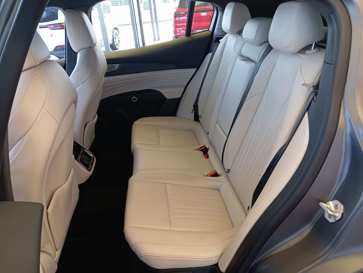 Maserati Grecale .0 mhev Modena 330cv auto (16)