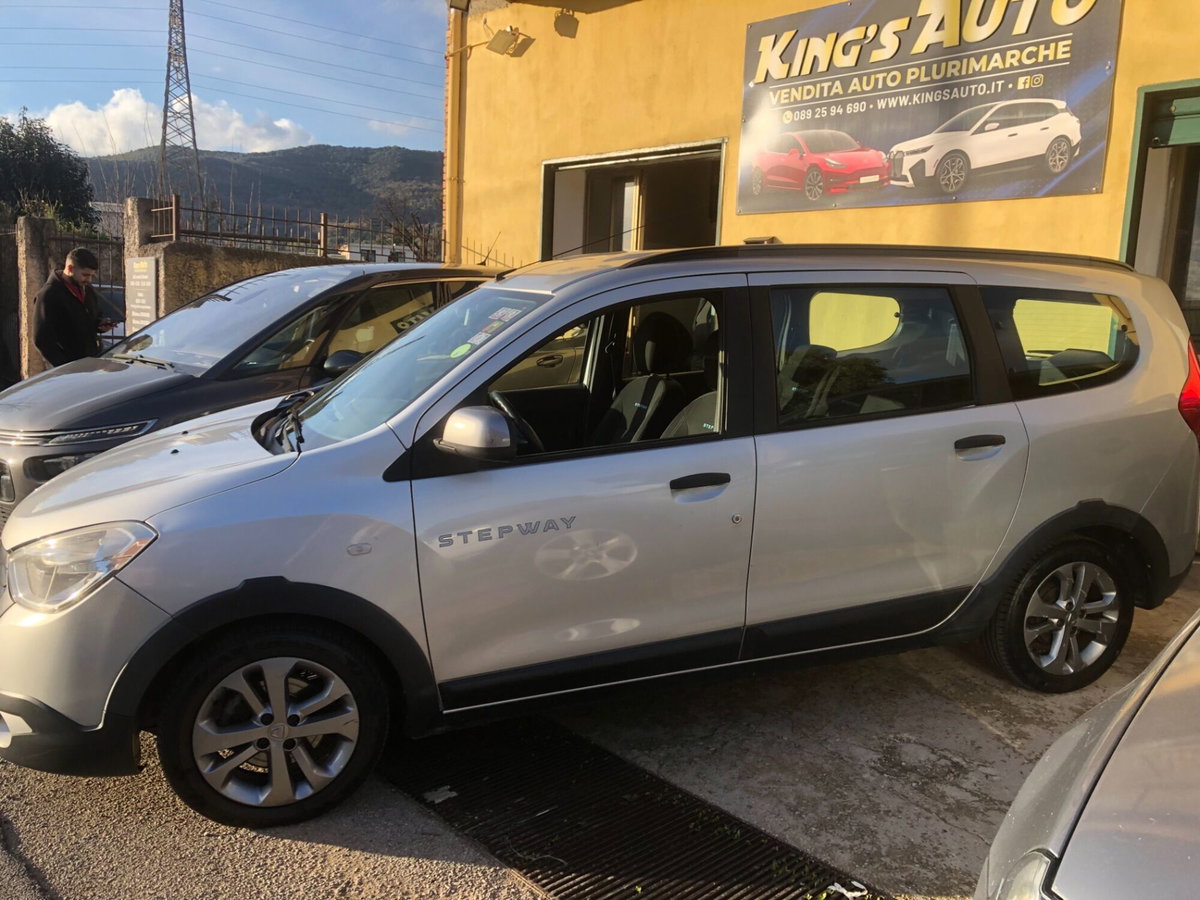 Dacia Lodgy Stepway 1.5 dCi 8V 110CV Start&Stop 7 posti (4)