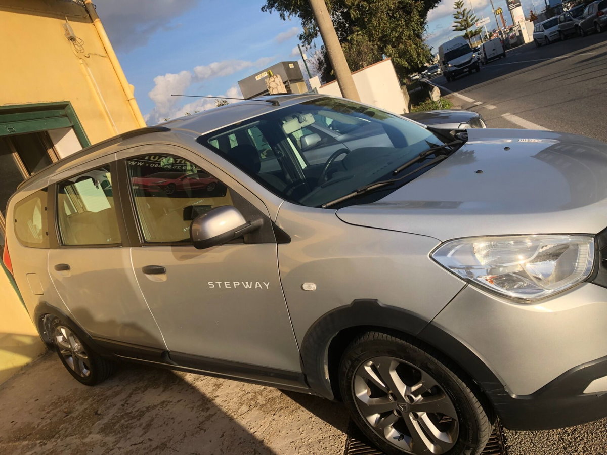 Dacia Lodgy Stepway 1.5 dCi 8V 110CV Start&Stop 7 posti (5)