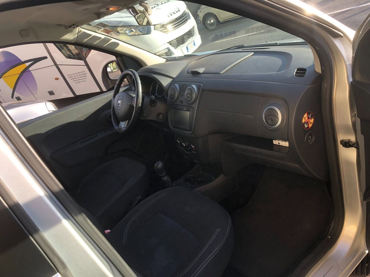 Dacia Lodgy Stepway 1.5 dCi 8V 110CV Start&Stop 7 posti (6)