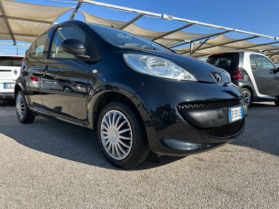 Peugeot 107 68CV 5p. Sweet Years 2Tronic usata