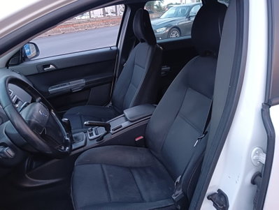Volvo V50 D4 Geartronic Kinetic (8)