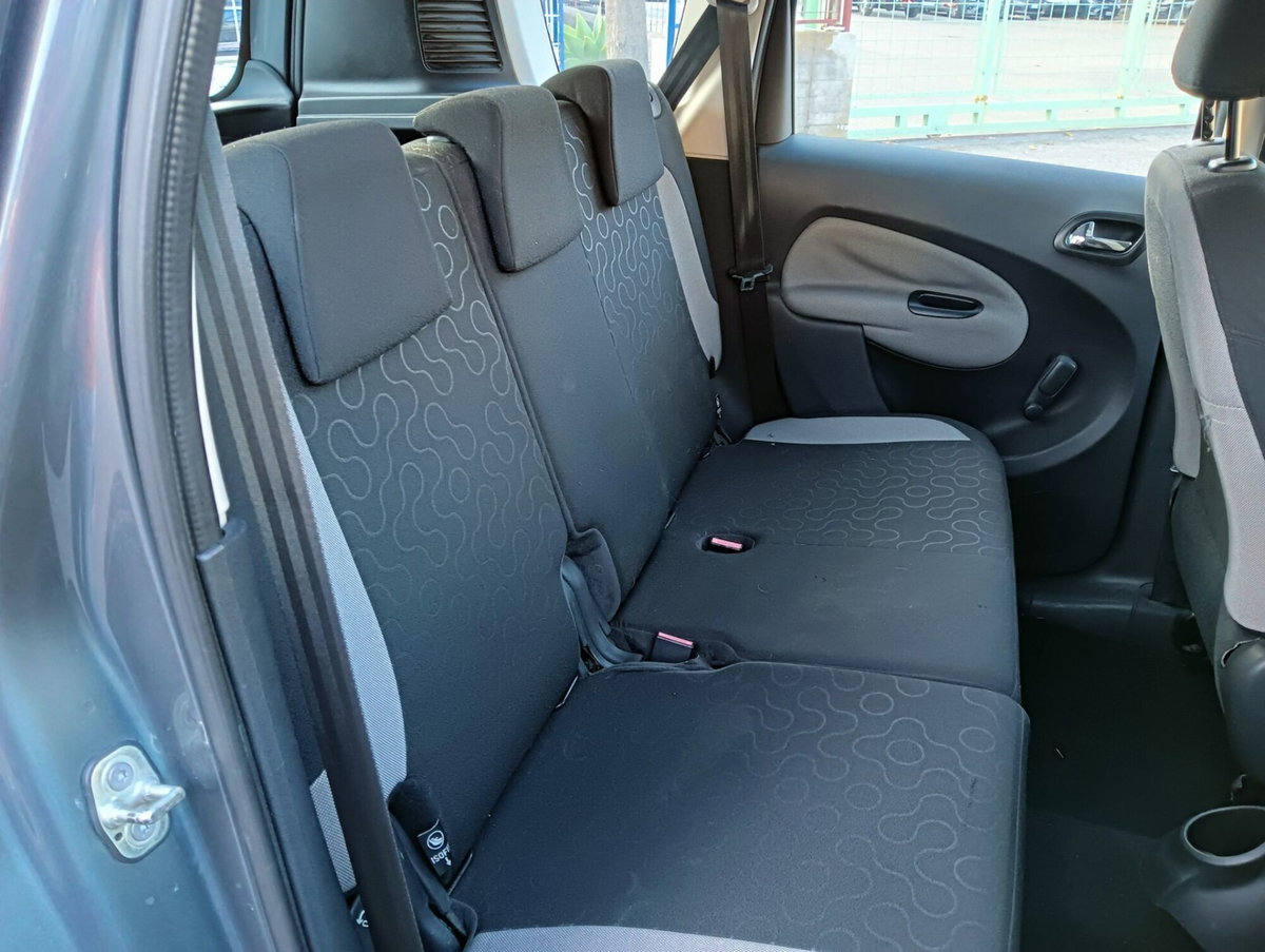 Citroen C3 Picasso 1.6 HDi 90 Seduction (13)
