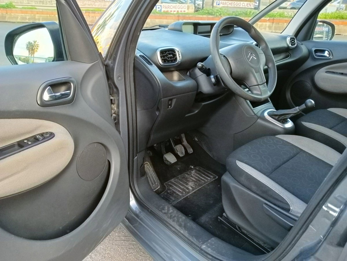 Citroen C3 Picasso 1.6 HDi 90 Seduction (7)