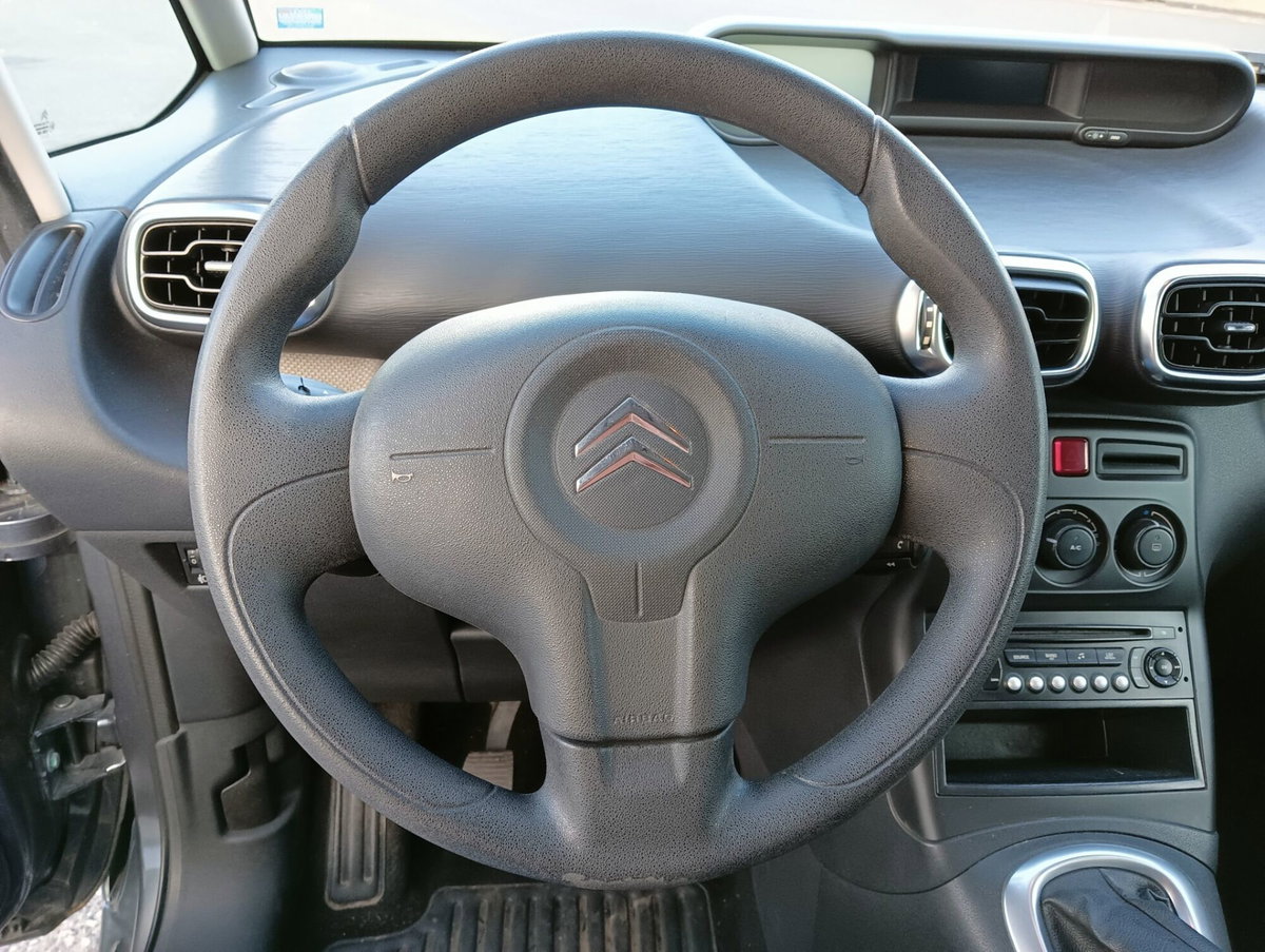 Citroen C3 Picasso 1.6 HDi 90 Seduction (9)