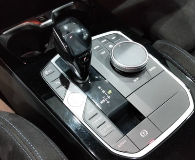 BMW Serie 1 116d 2.0 116CV cat 5 porte Attiva DPF (16)