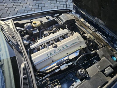 Jaguar Sovereign 4.0 cat automatic (9)
