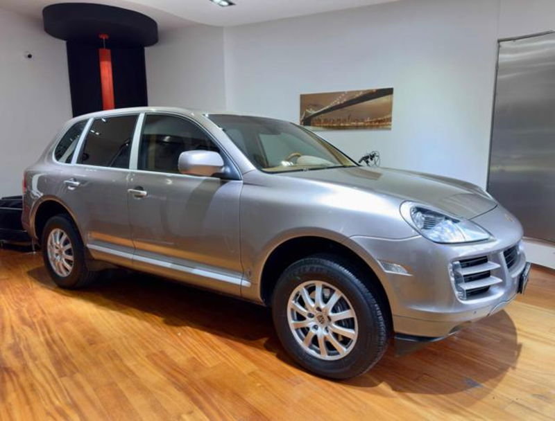 Porsche Cayenne 3.6