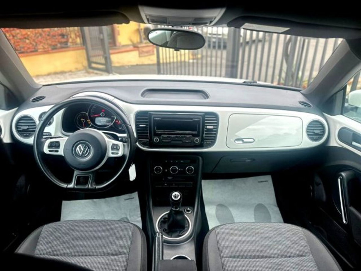 Volkswagen Maggiolino 1.2 TSI Design (5)