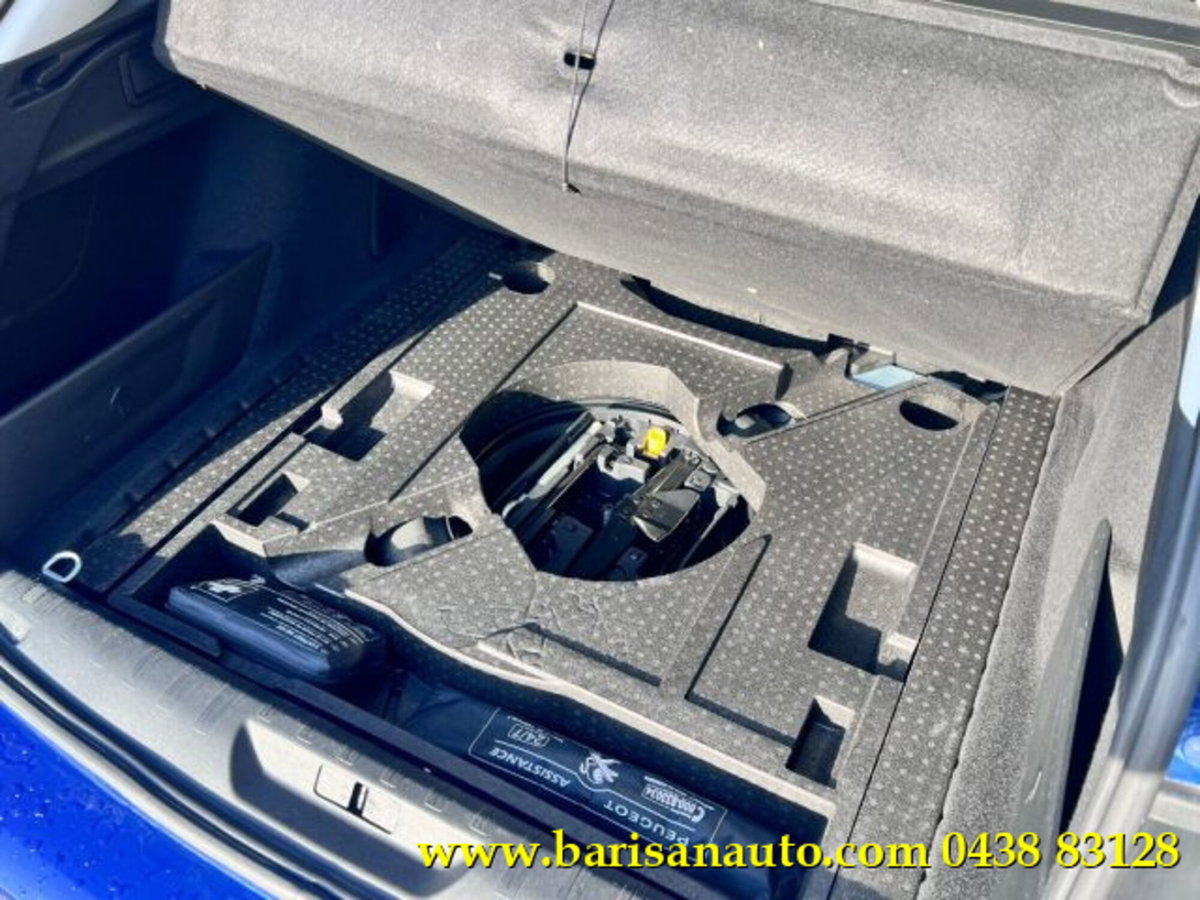 Peugeot 308 SW BlueHDi 130 S&S Business (9)