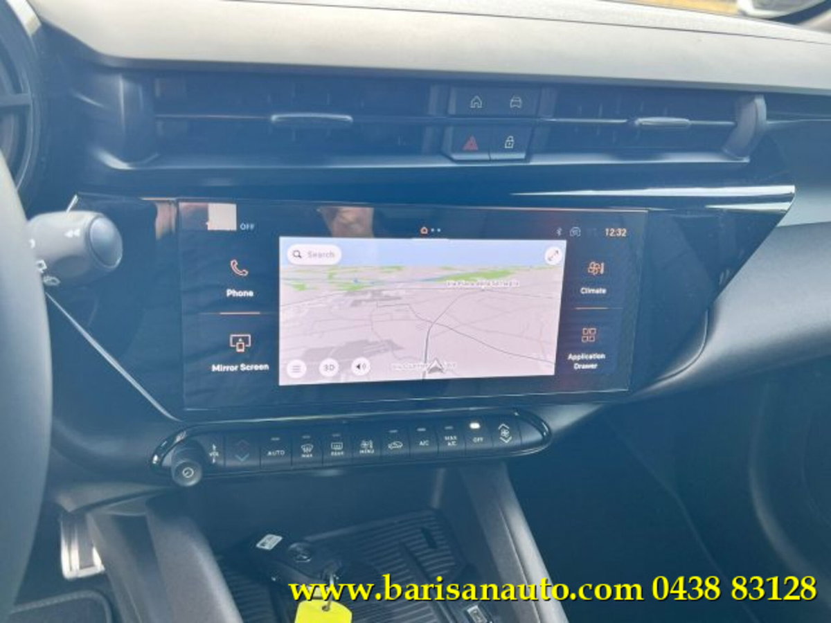 Alfa Romeo Junior 1.2 ibrida Q4 Intensa 145cv edct6 (11)