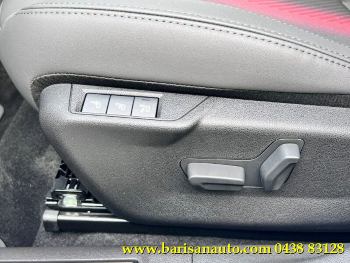 Alfa Romeo Junior 1.2 ibrida Q4 Intensa 145cv edct6 (14)