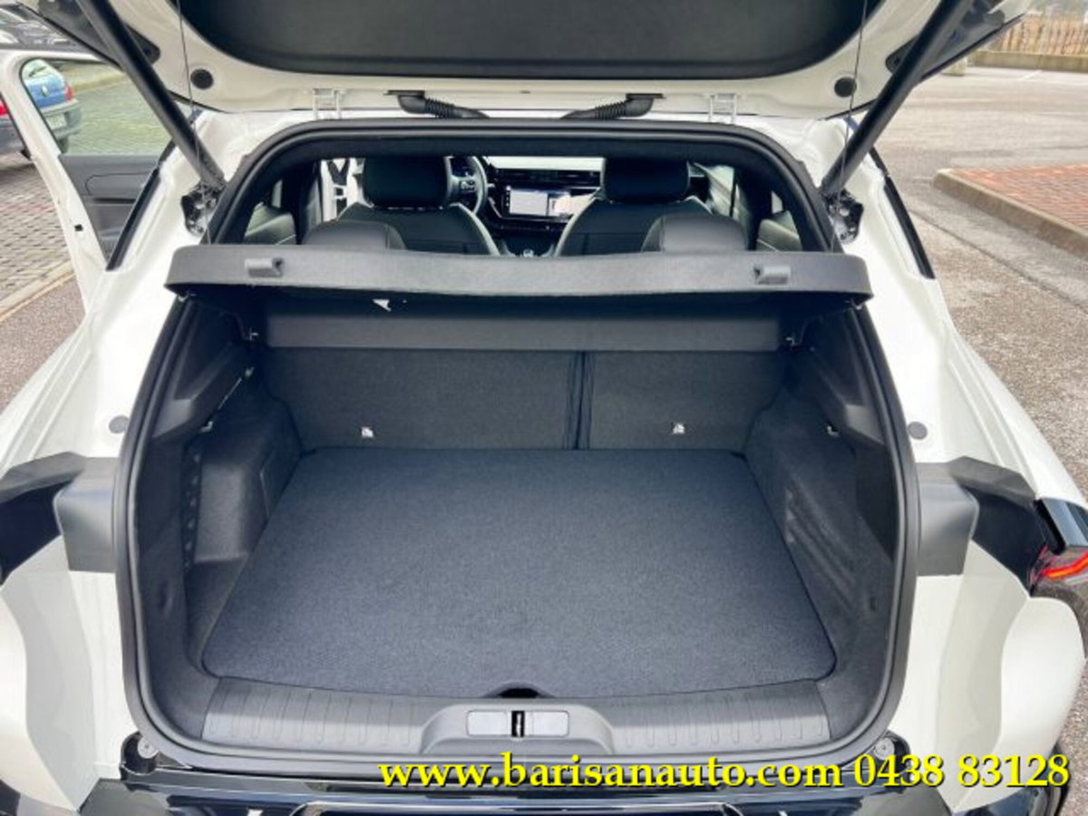 Alfa Romeo Junior 1.2 ibrida Q4 Intensa 145cv edct6 (8)