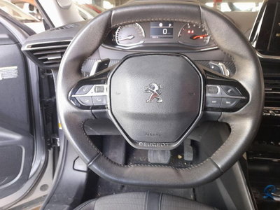 Peugeot 2008 BlueHDi 130 S&S EAT8 Allure Pack (10)