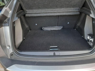 Peugeot 2008 BlueHDi 130 S&S EAT8 Allure Pack (15)