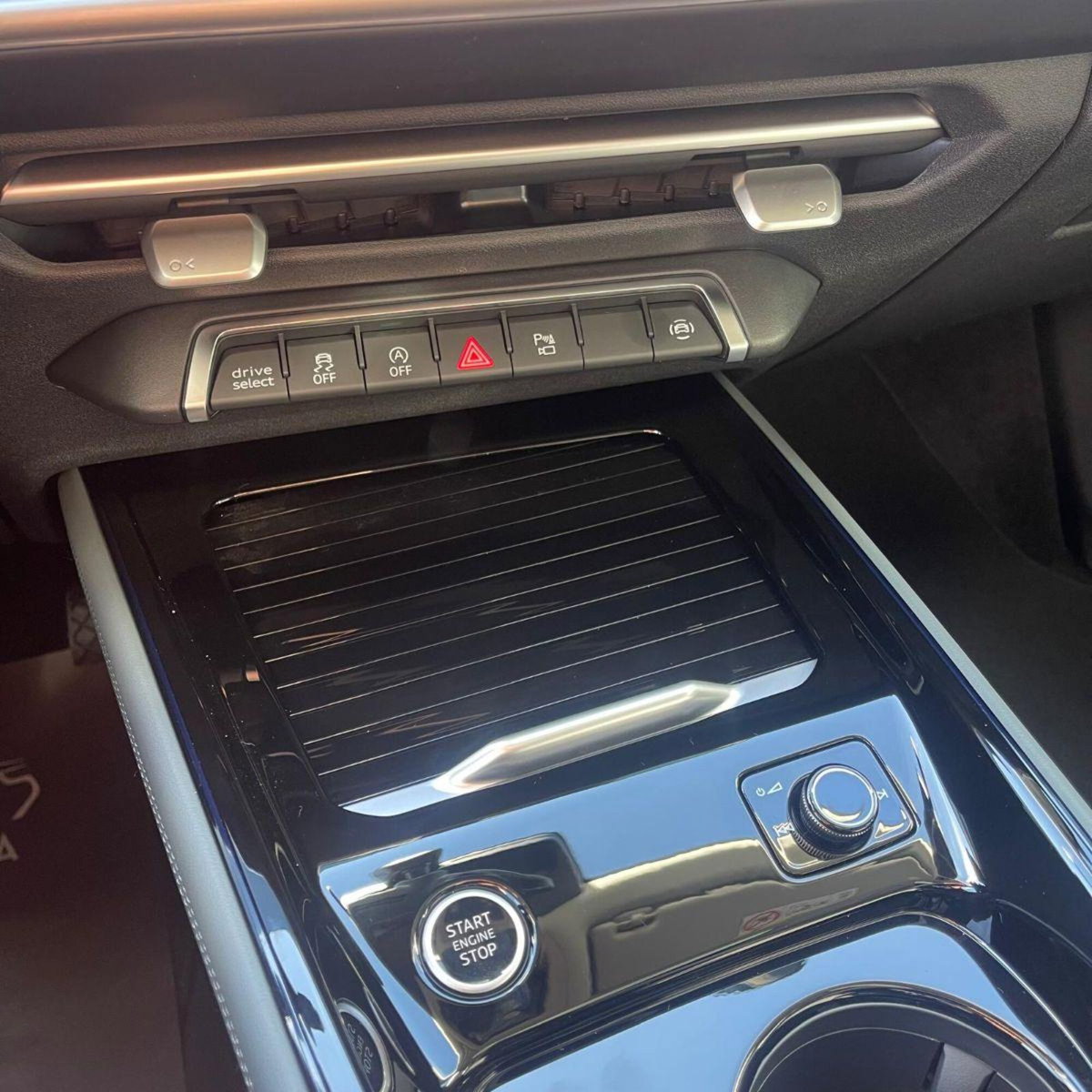 Audi Q3 Sportback 35 TDI quattro S tronic S line edition (12)