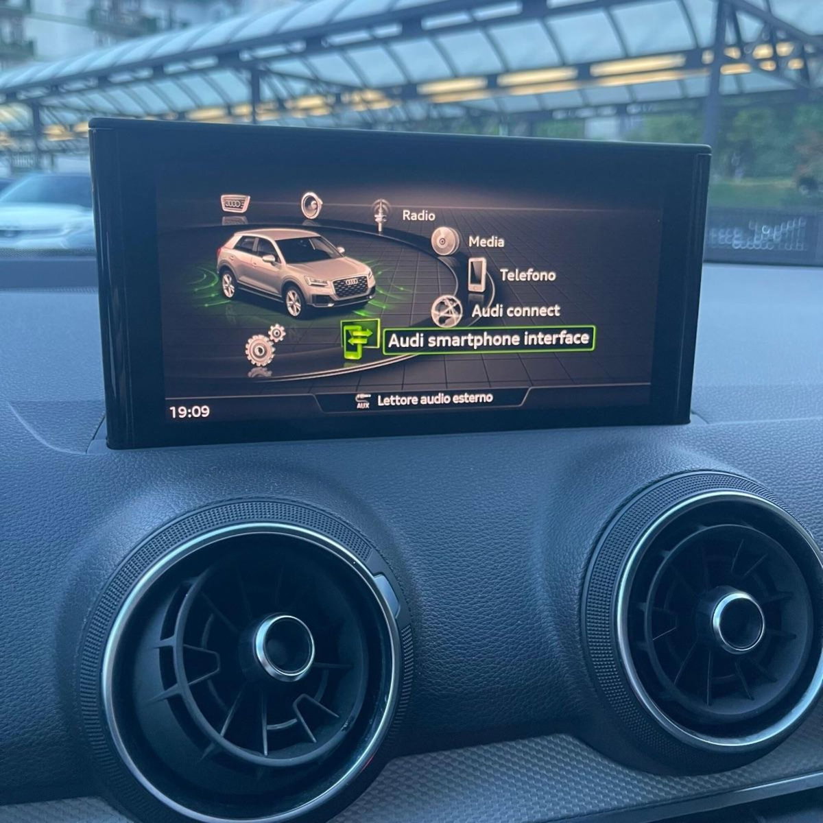 Audi Q2 Q2 30 TDI S tronic Business (5)