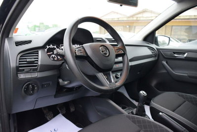 Skoda Fabia 1.0 TSI Ambition (5)