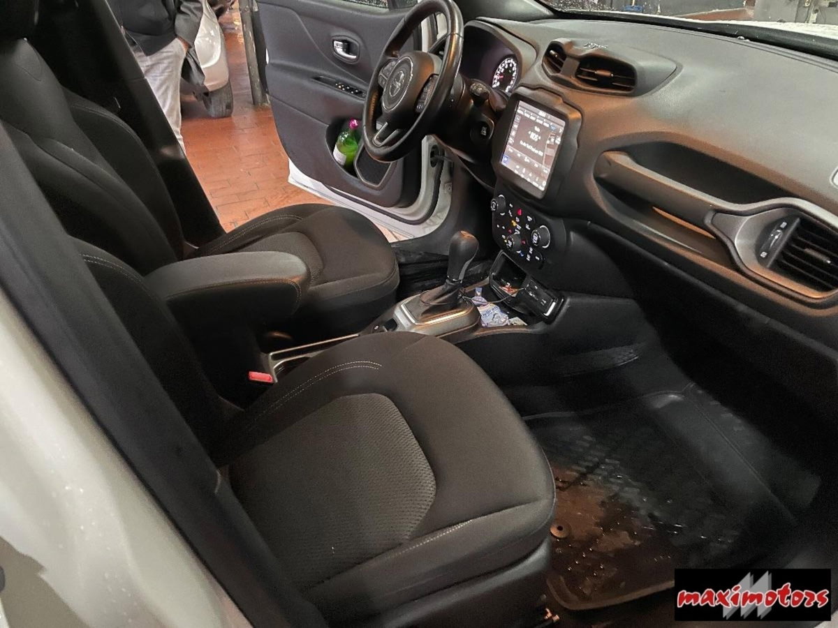 Jeep Renegade 1.3 T4 DDCT S (4)