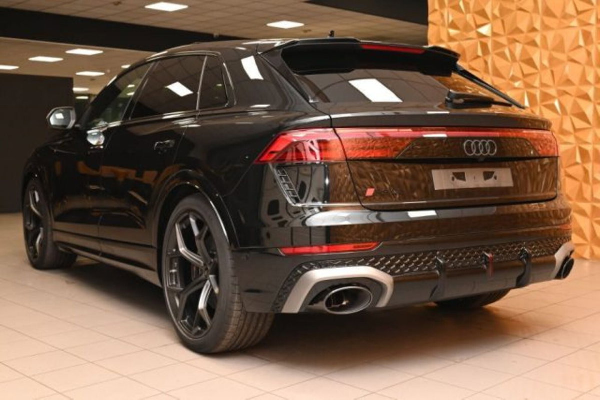 Audi RS Q8 Q8 4.0 mhev 48V performance 640cv tiptronic (2)