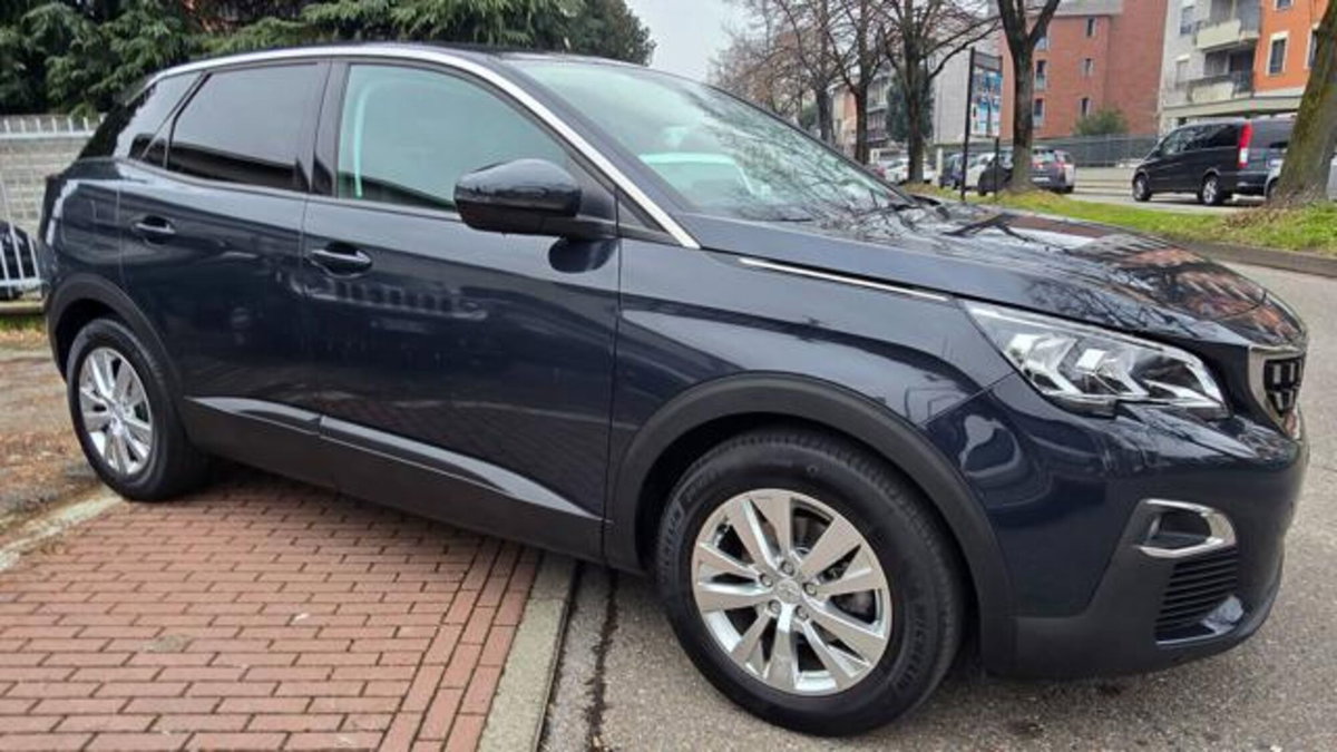 Peugeot 3008 BlueHDi 120 EAT6 S&S Business (10)