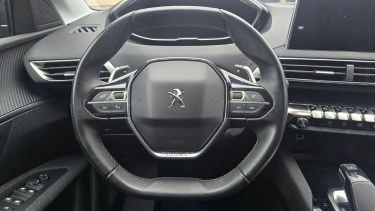 Peugeot 3008 BlueHDi 120 EAT6 S&S Business (18)
