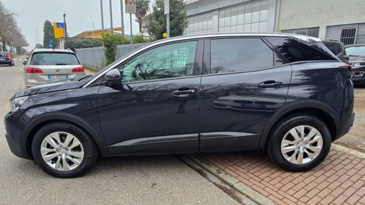 Peugeot 3008 BlueHDi 120 EAT6 S&S Business (3)
