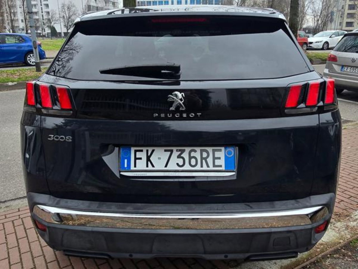 Peugeot 3008 BlueHDi 120 EAT6 S&S Business (6)
