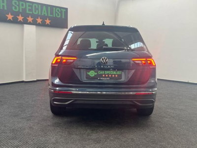 Volkswagen Tiguan 1.5 TSI 150 CV DSG ACT R-Line (6)