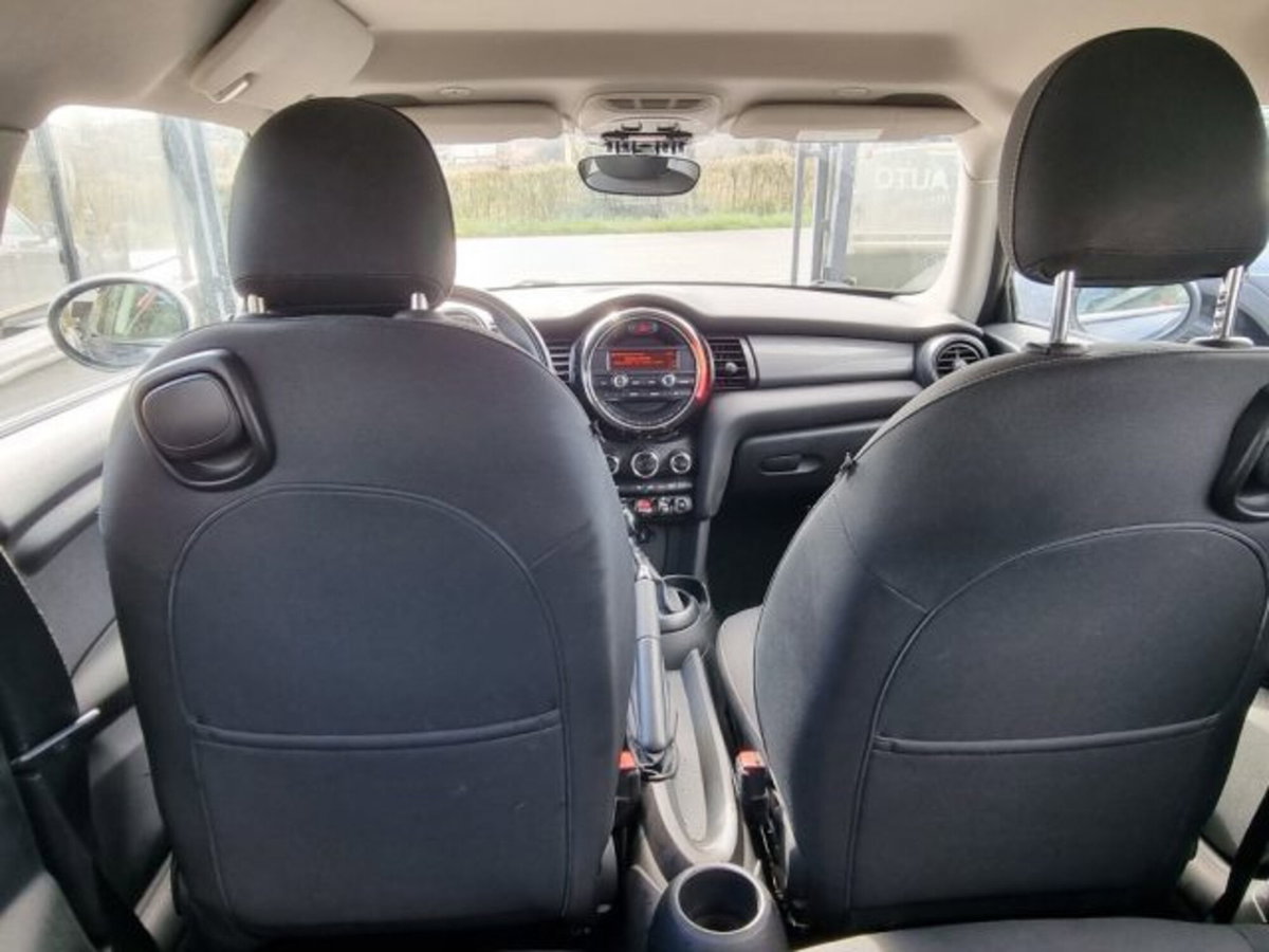 MINI Mini 1.5 Cooper D (12)