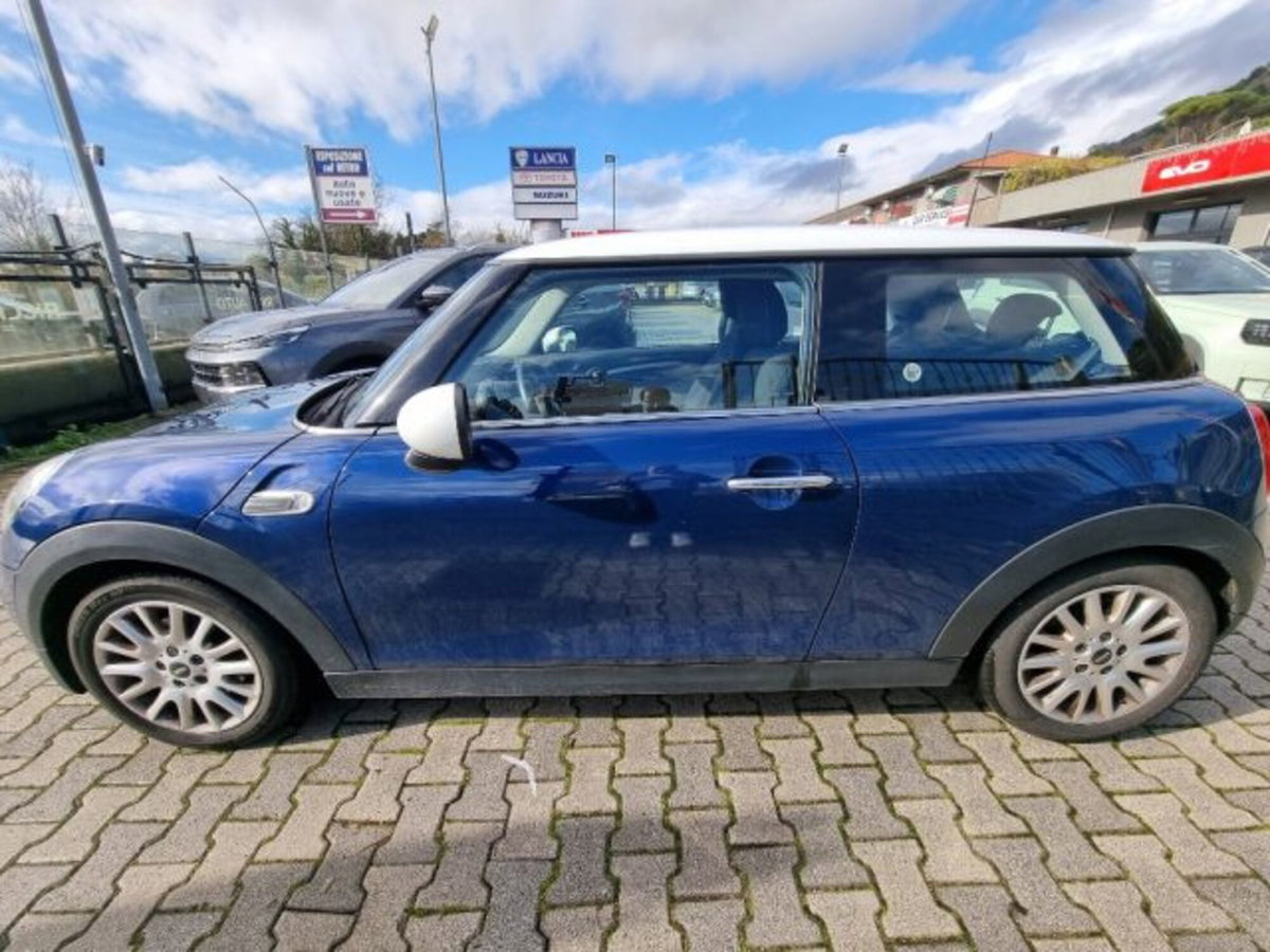 MINI Mini 1.5 Cooper D (3)