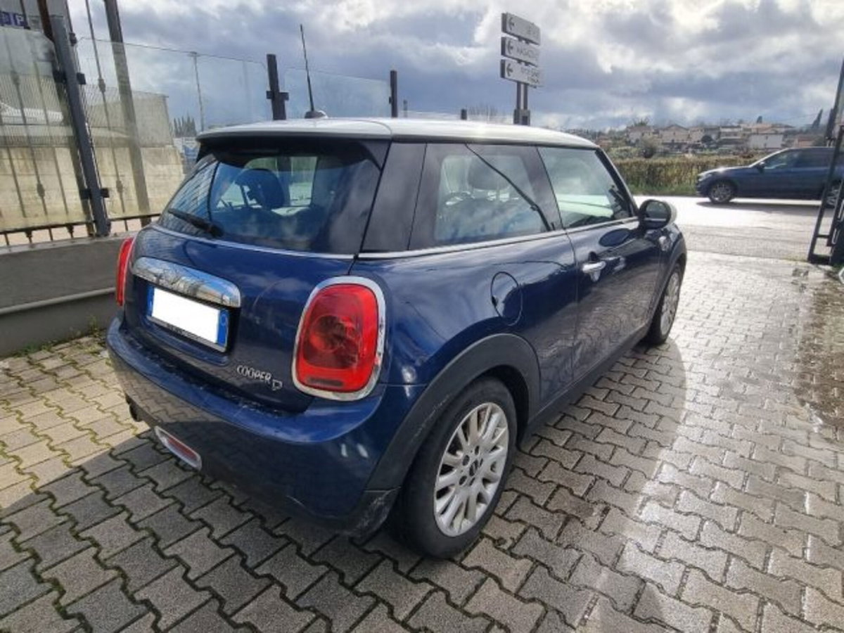 MINI Mini 1.5 Cooper D (6)
