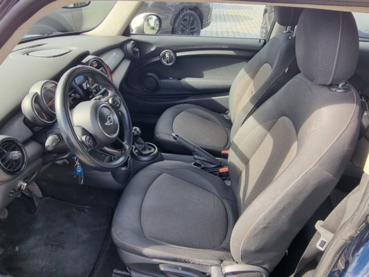 MINI Mini 1.5 Cooper D (9)