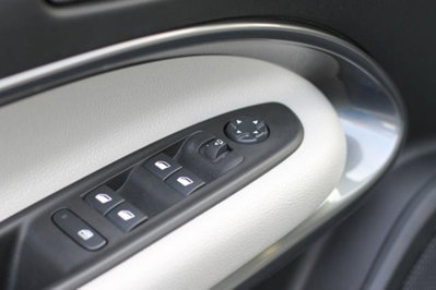 Fiat 600 1.2 hybrid La Prima 110cv auto (16)