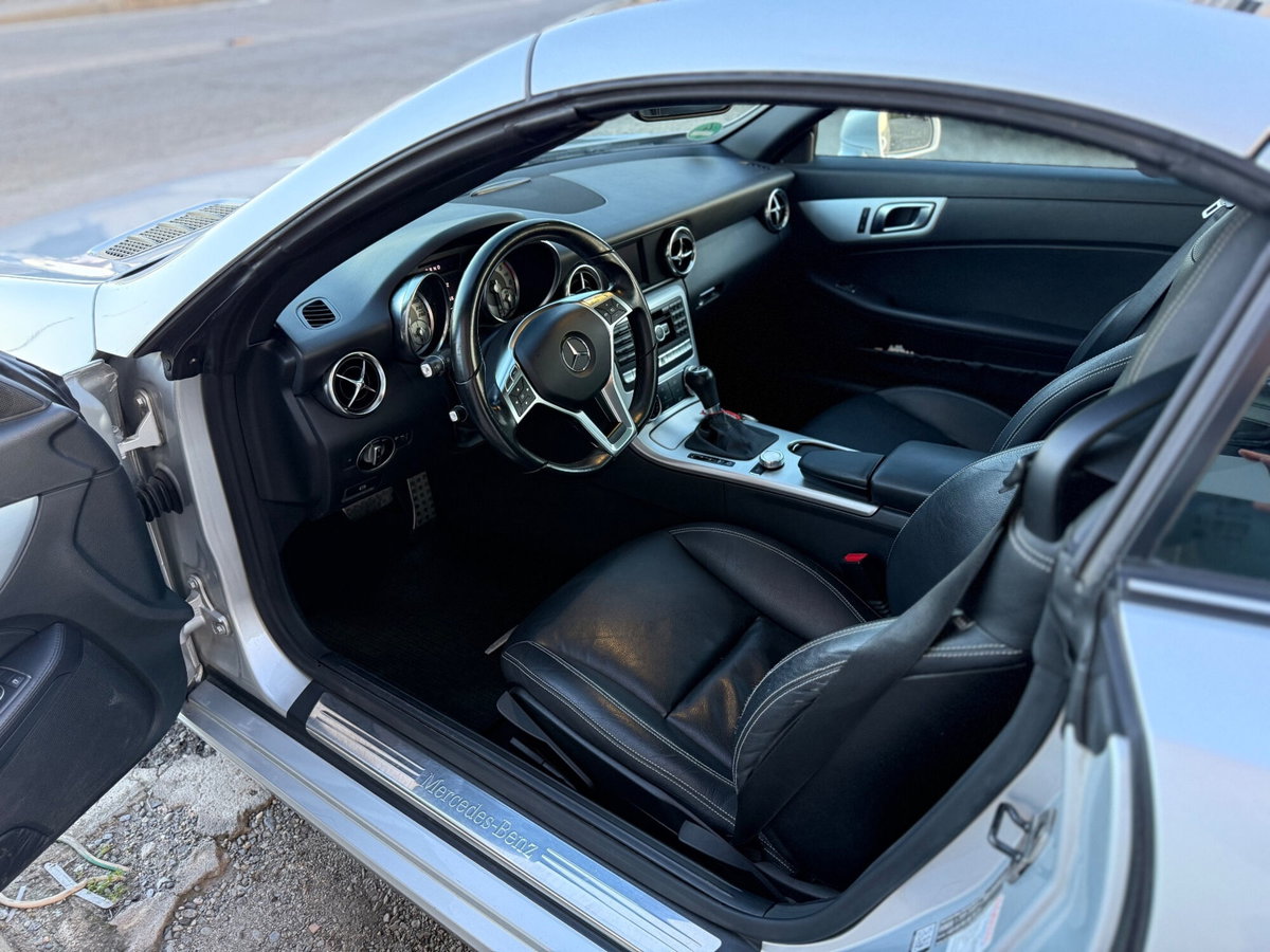 Mercedes-Benz SLK 250 d Premium (12)