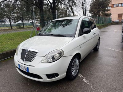 Lancia Ypsilon 1.2 69 CV 5 porte Unyca usata