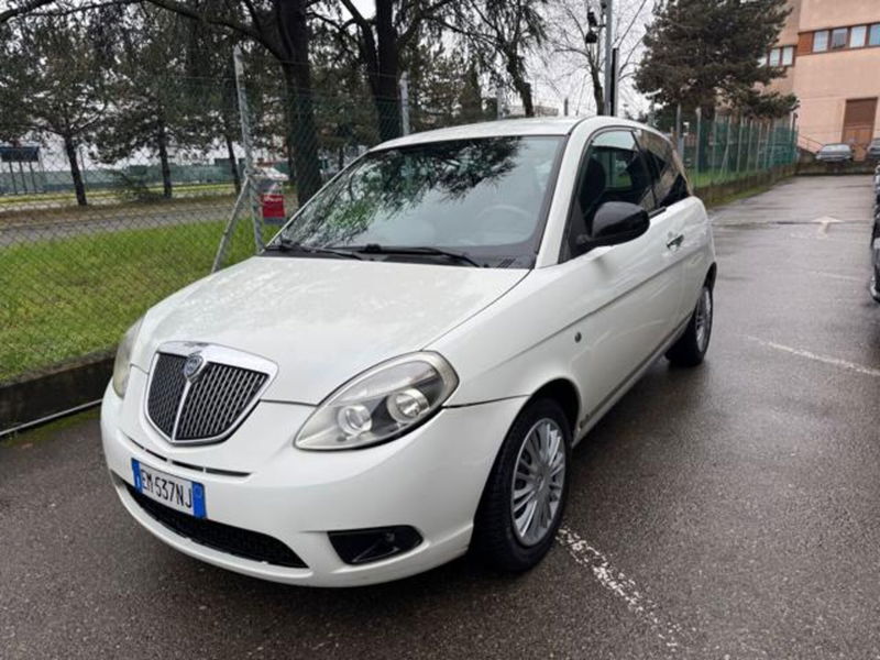 Lancia Ypsilon 1.2 69 CV 5 porte Unyca