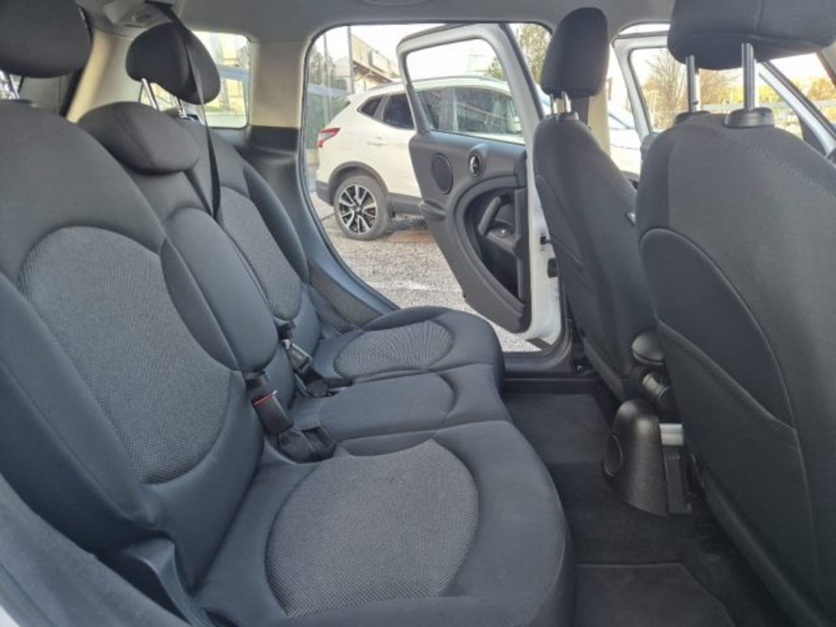 MINI Mini Countryman 1.6 One D Business XL Countryman (11)