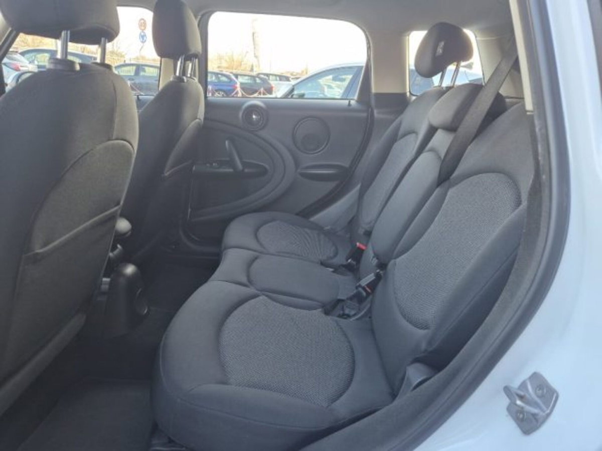 MINI Mini Countryman 1.6 One D Business XL Countryman (13)