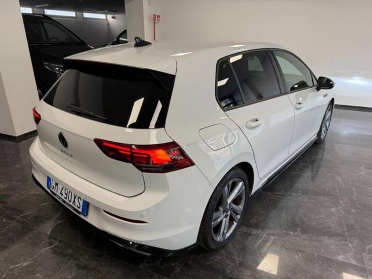 Volkswagen Golf Variant 2.0 TDI 150 CV DSG SCR 4Motion R-Line (7)