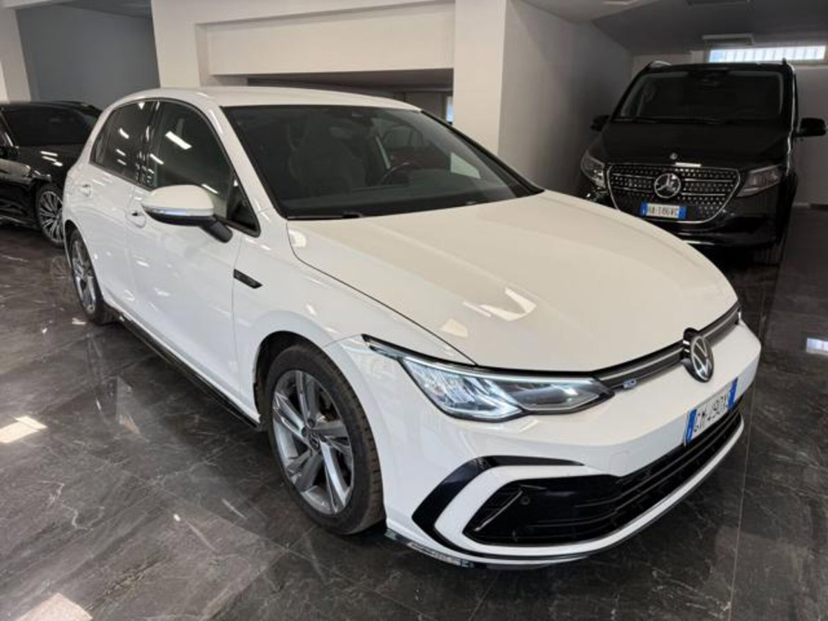 Volkswagen Golf Variant 2.0 TDI 150 CV DSG SCR 4Motion R-Line (9)
