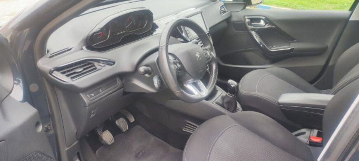 Peugeot 208 82 5p. GPL Allure (12)