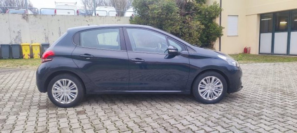 Peugeot 208 82 5p. GPL Allure (6)