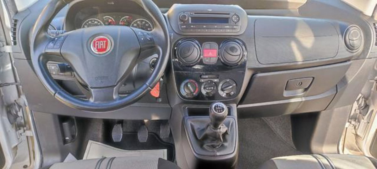 Fiat Qubo 1.3 MJT 95 CV Lounge (17)