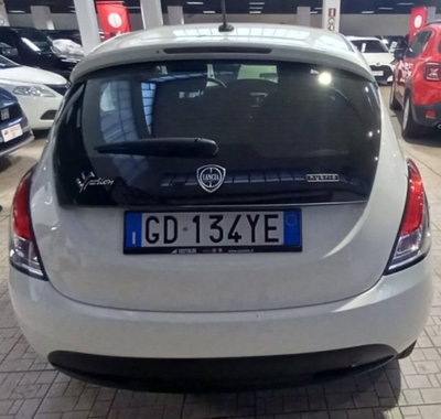 Lancia Ypsilon 1.0 FireFly 5 porte S&S Hybrid Ecochic Silver (3)