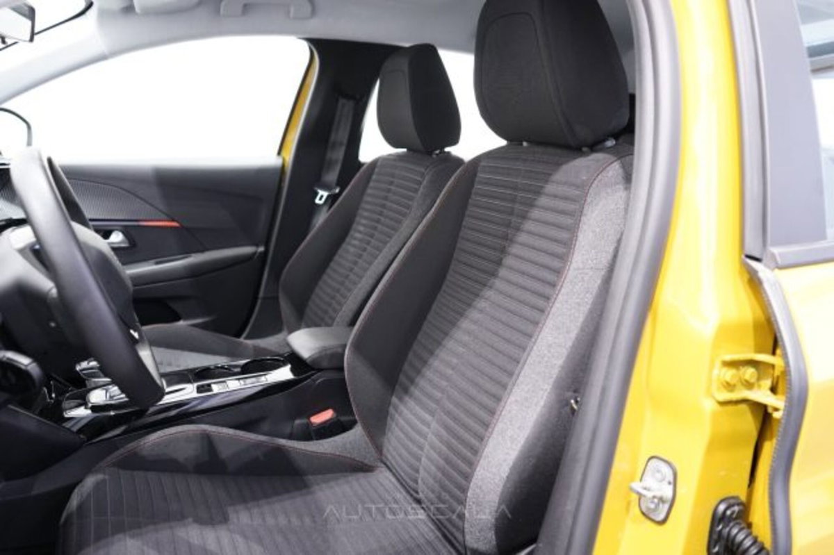 Peugeot 208 50 kWh Active (11)
